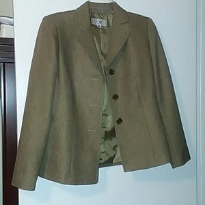 Nice Le Suit pants suit